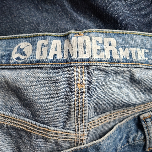 (873) Gander Mountain Men's Classic Relaxed Fit Straight leg Jeans, Size:44/32 - Picture 9 of 17